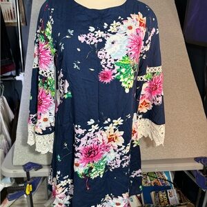 Davi&dani Dress Small Lined Floral Crochet Trim With Open Criss Cross Back